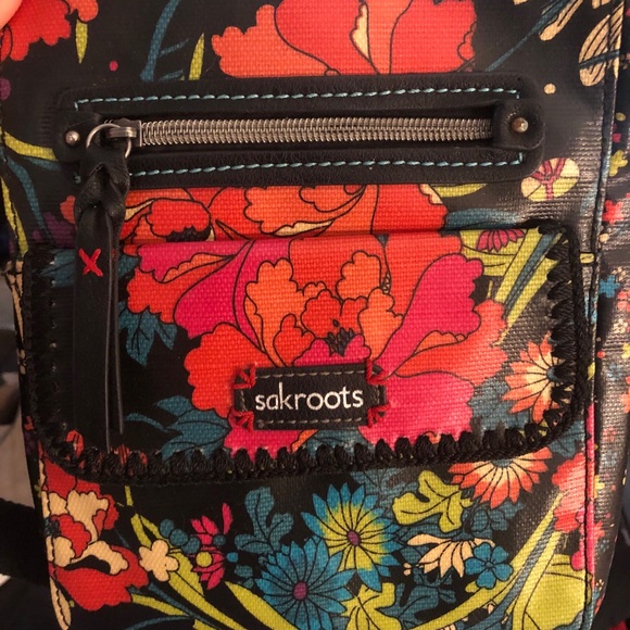 Purses - Picture 4 of 5